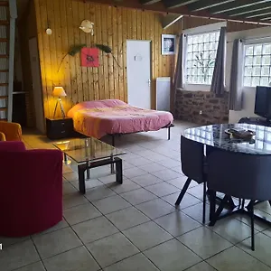Appartement De La Nouasse, Québriac